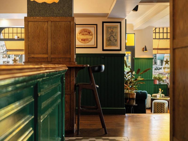 The White Star Tavern image