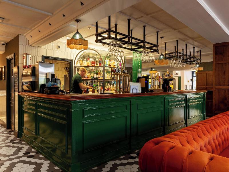 The White Star Tavern image