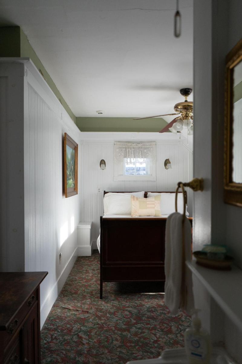 The Dormer House — photo 48