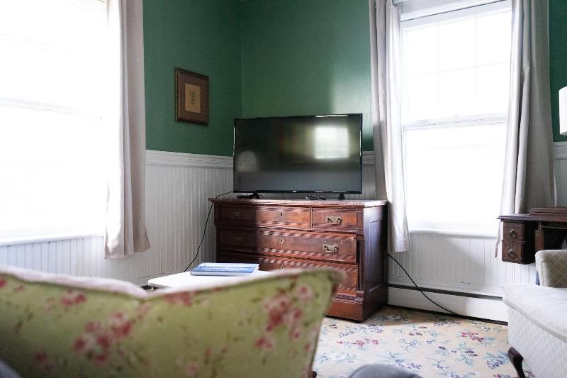 The Dormer House — photo 46