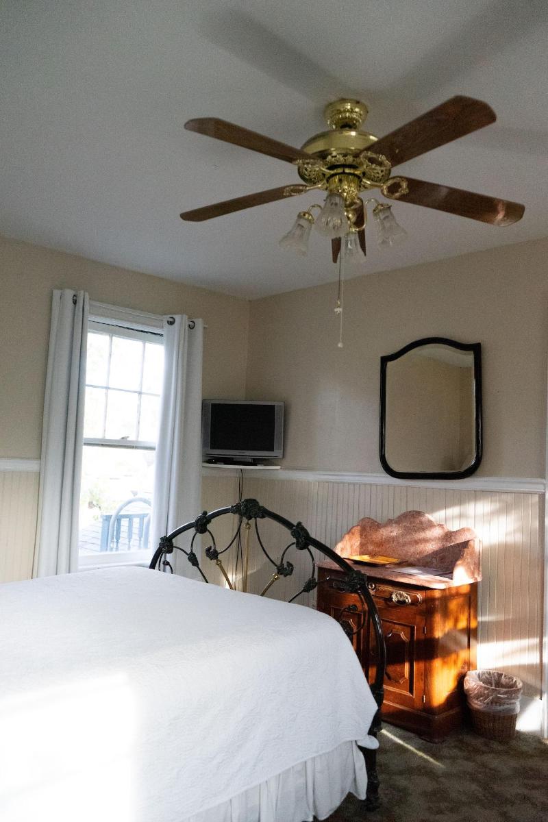 The Dormer House — photo 36