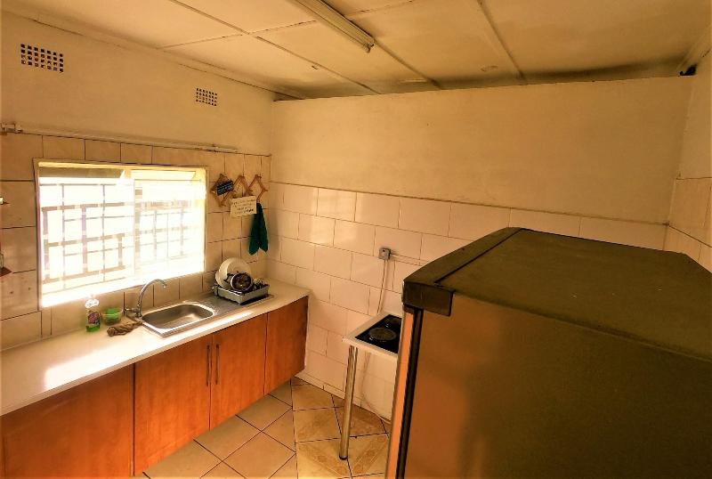 Natwange Backpackers image