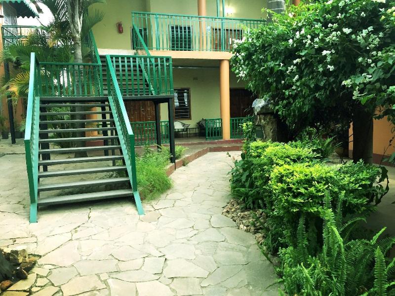 Palmwood Lodge image