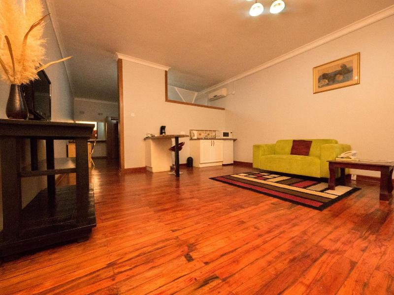 Palmwood Lodge image