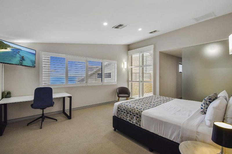 Redvue Apartments image