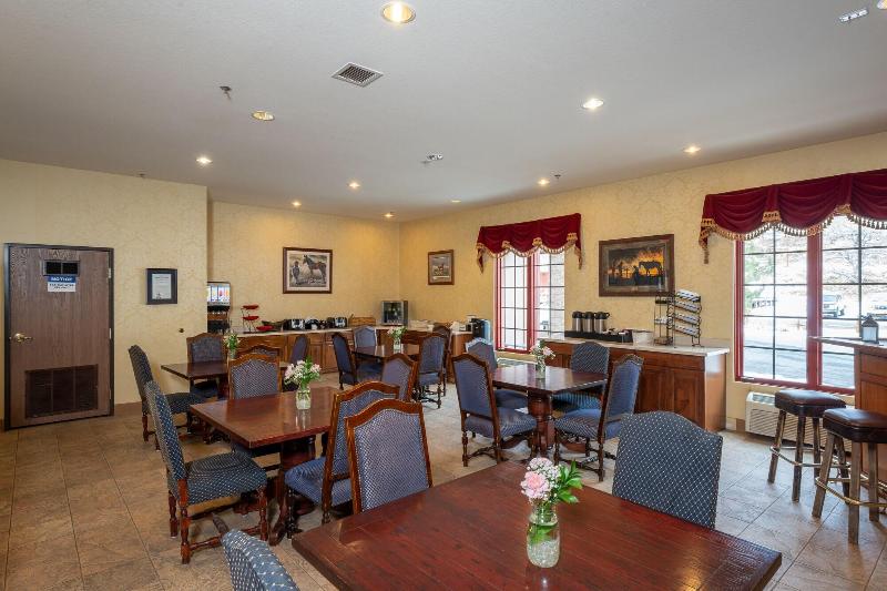 Silverland Inn And Suites image