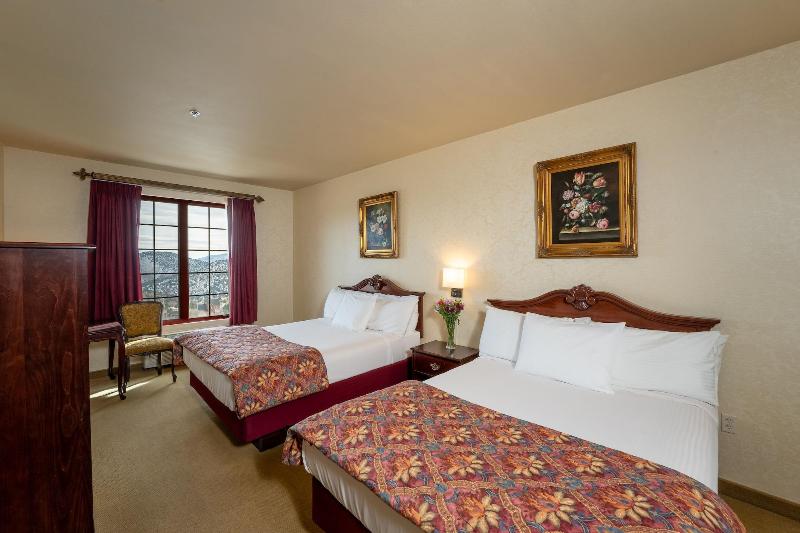 Silverland Inn And Suites image