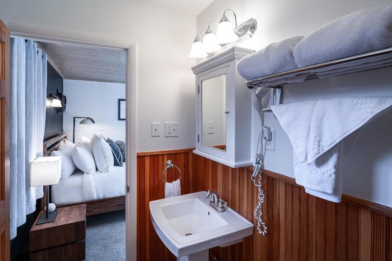 Placid Bay Hotel image