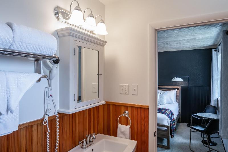 Placid Bay Hotel image