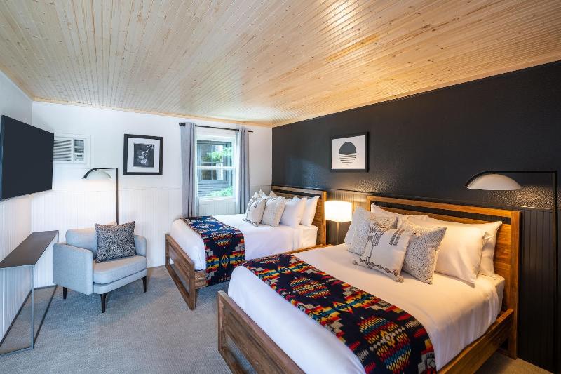 Placid Bay Hotel image