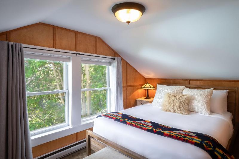 Placid Bay Hotel image