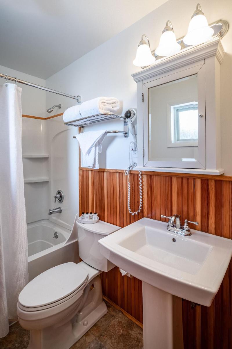 Placid Bay Hotel image