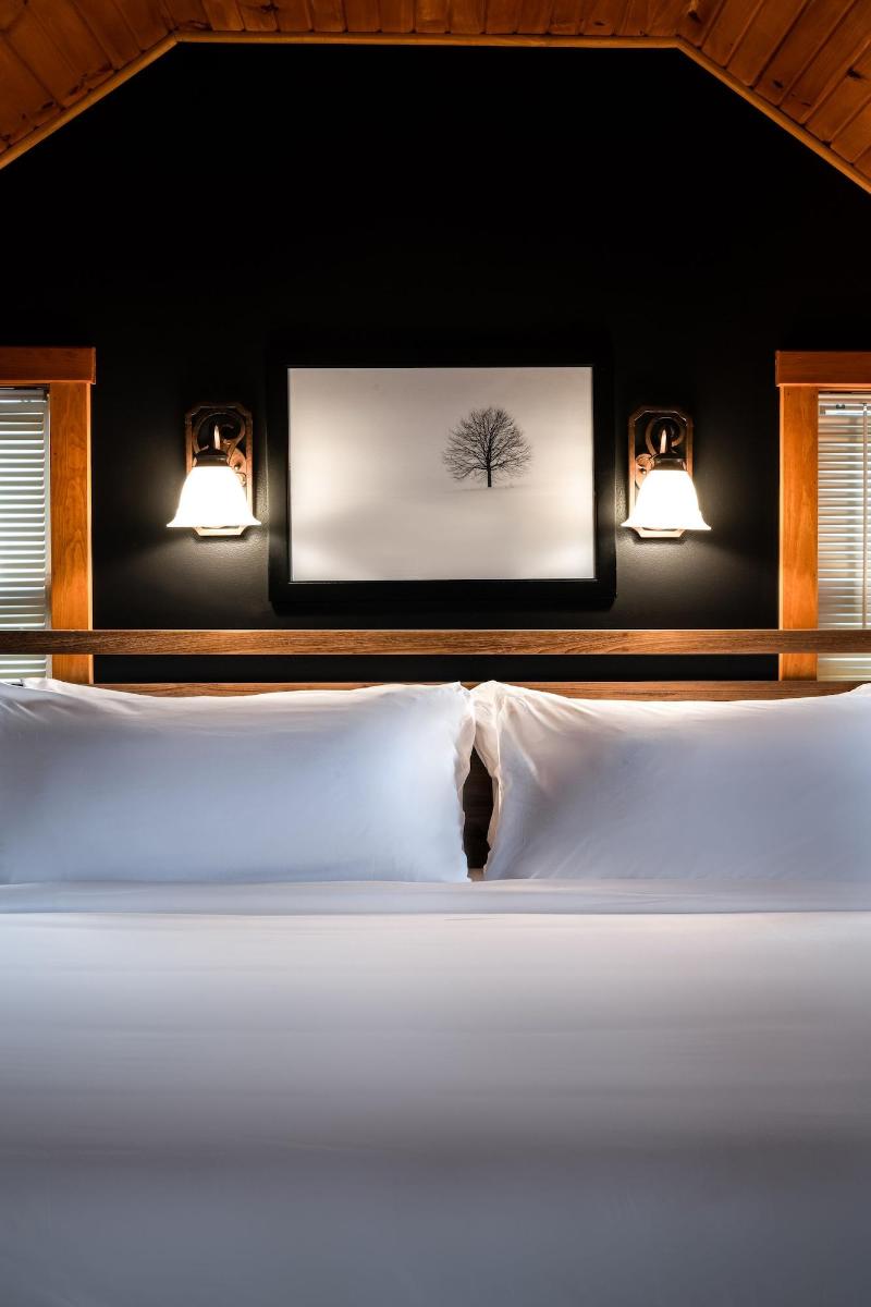 Placid Bay Hotel image