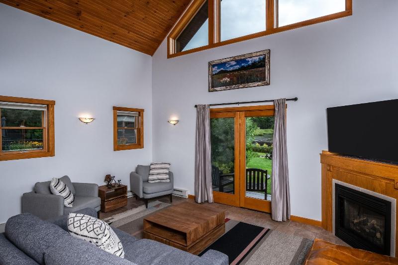Placid Bay Hotel image