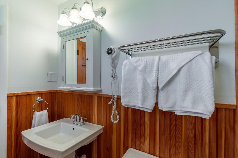 Placid Bay Hotel image
