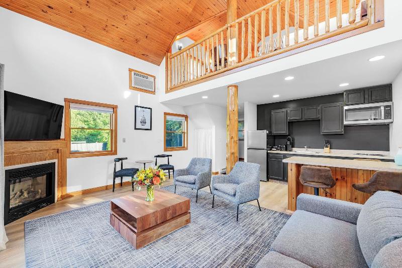Placid Bay Hotel image