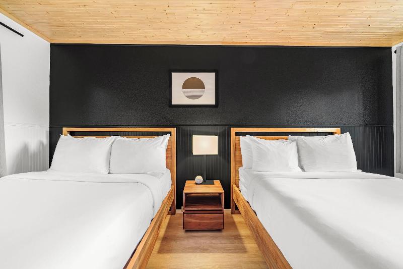 Placid Bay Hotel image