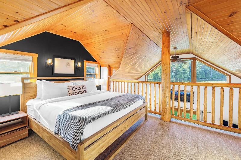 Placid Bay Hotel image