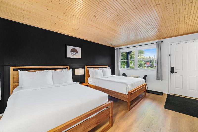 Placid Bay Hotel image