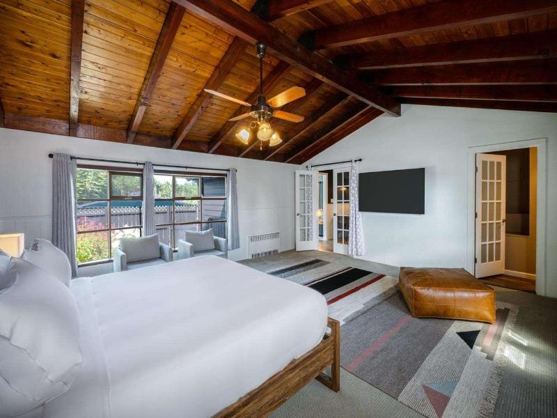 Placid Bay Hotel image