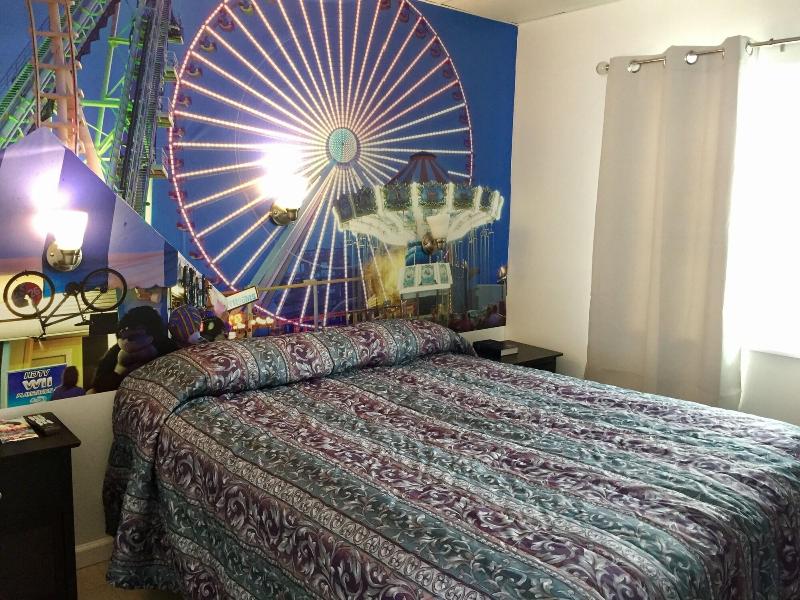 White Caps Motel image