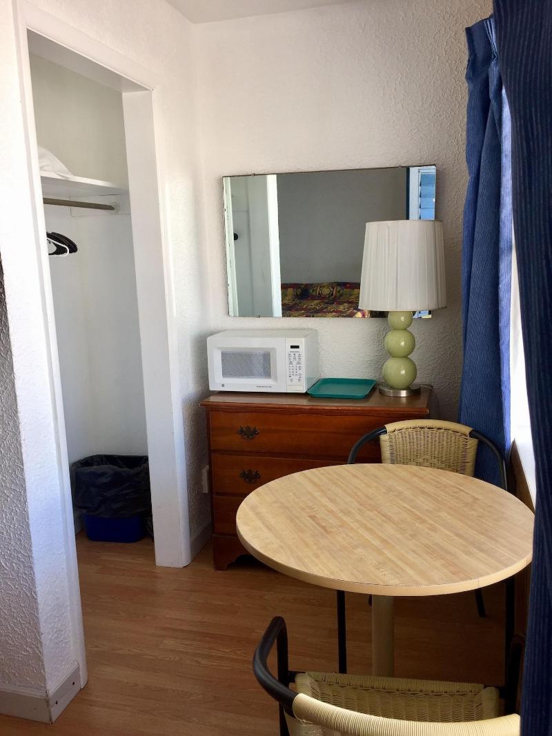 White Caps Motel image