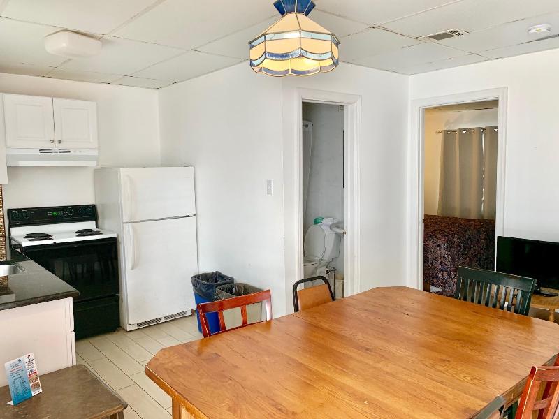 White Caps Motel image
