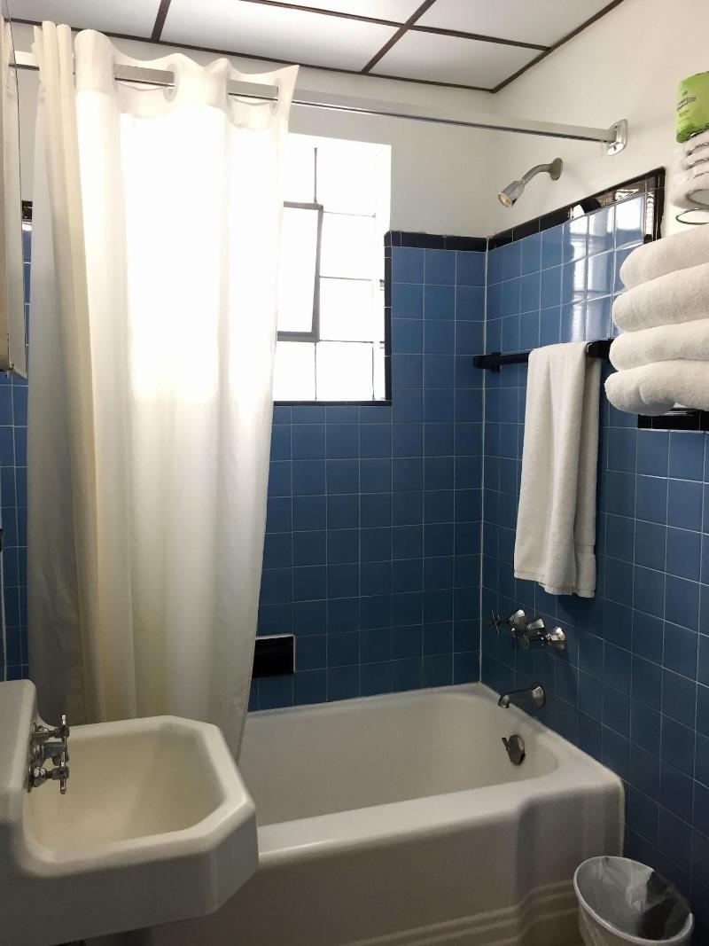 White Caps Motel image