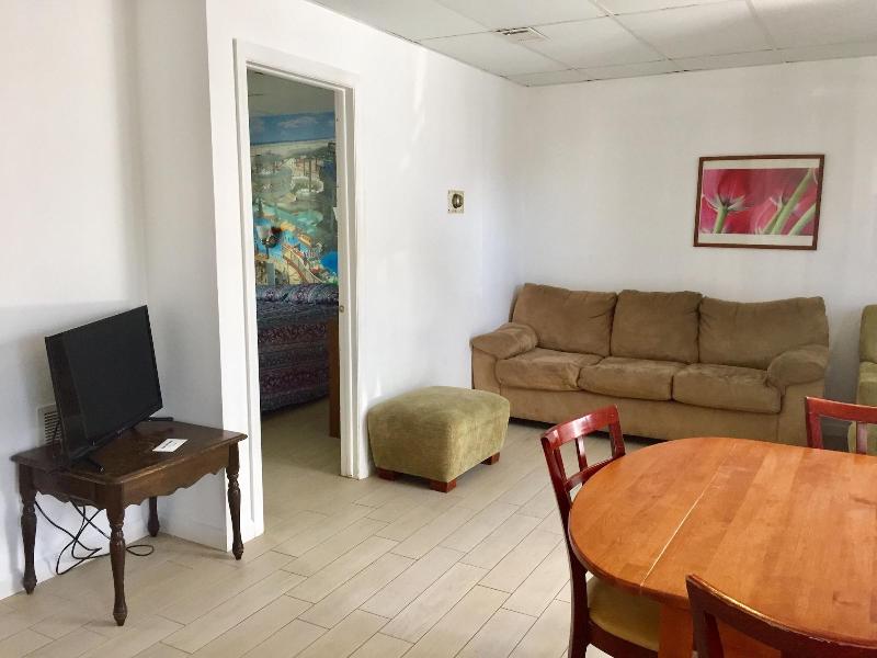 White Caps Motel image