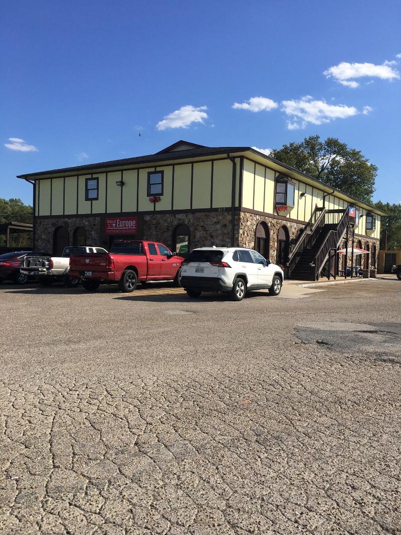 Ambassador Inn And Suites