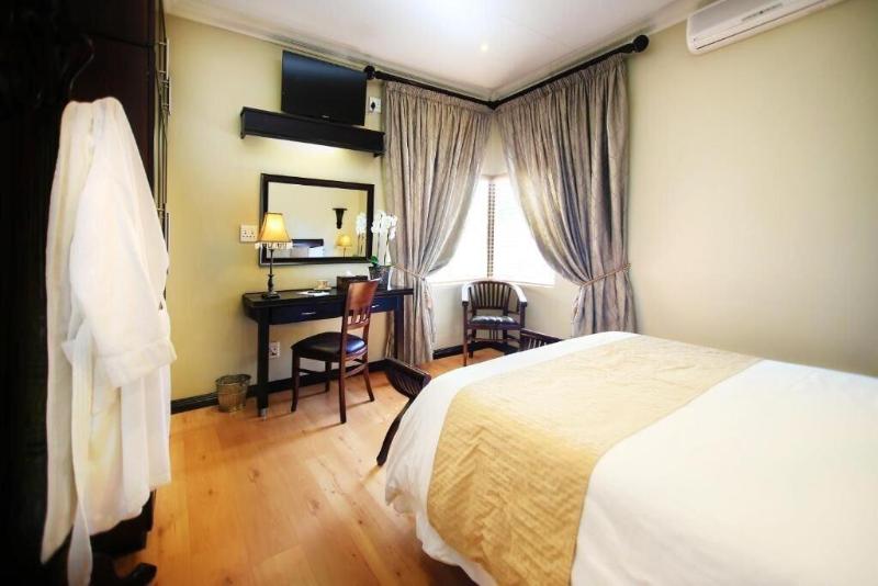 Innjoy Boutique Hotel image