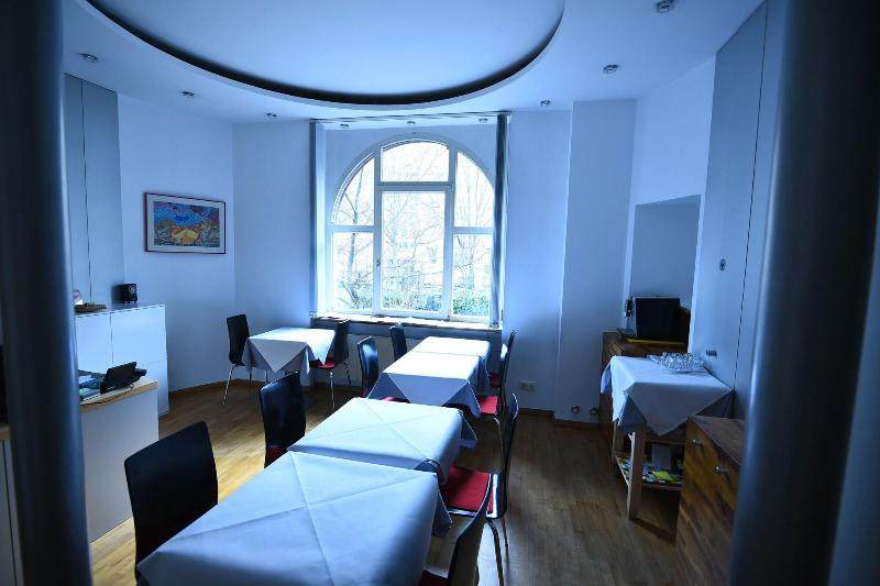 Hotel Robert Mayer image