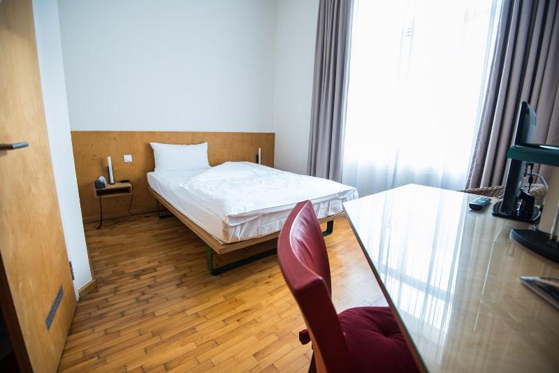 Hotel Robert Mayer image