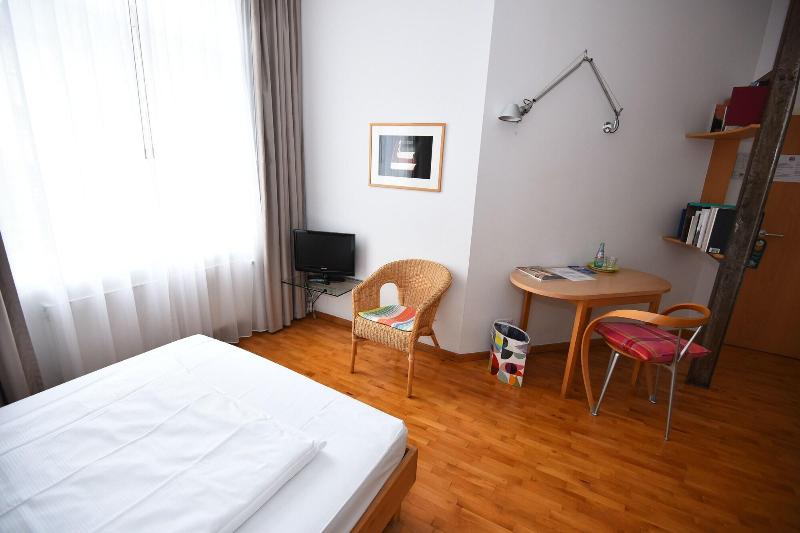 Hotel Robert Mayer image