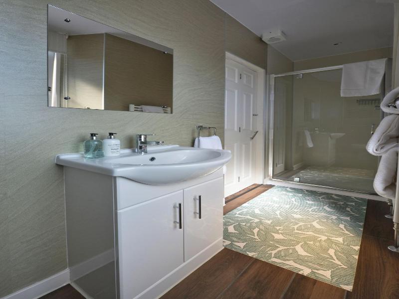 The Poplars Guest House image