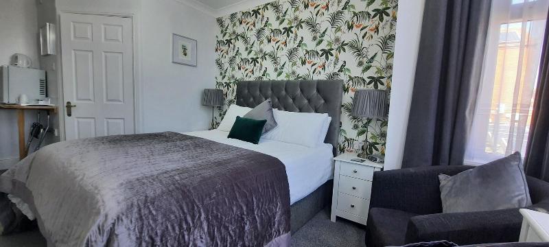 Sunflower Lodge image