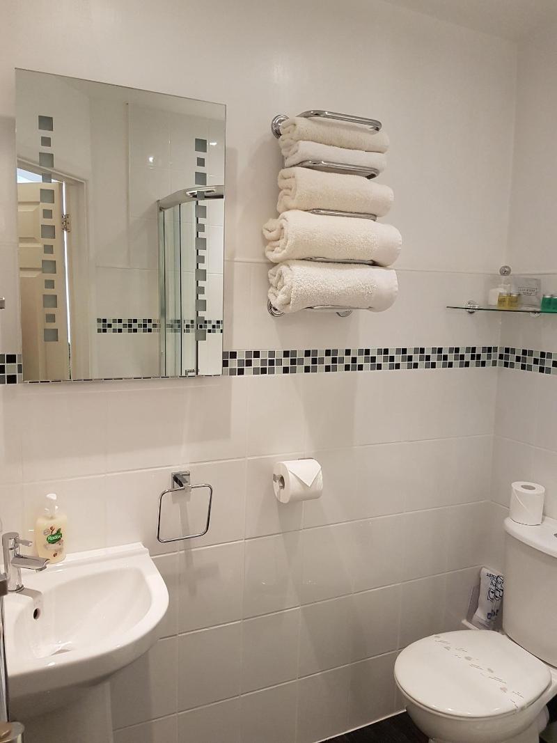 Sunflower Lodge image