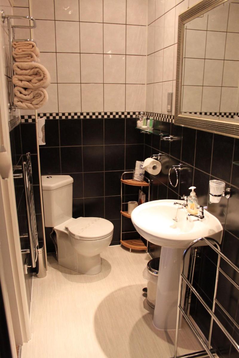 Sunflower Lodge image