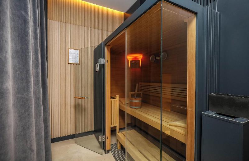 Ilonn Boutique Limanowskiego image