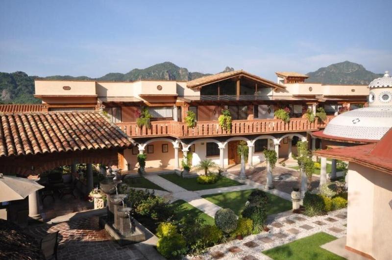 La Buena Vibra Retreat And Spa Hotel image
