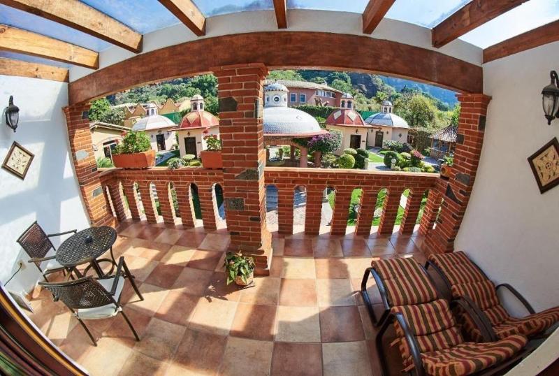 La Buena Vibra Retreat And Spa Hotel image