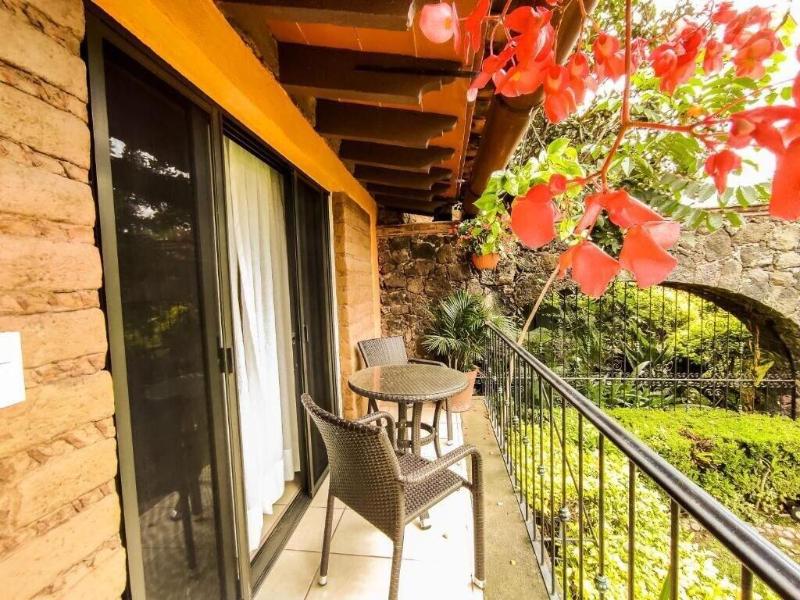 La Buena Vibra Retreat And Spa Hotel image