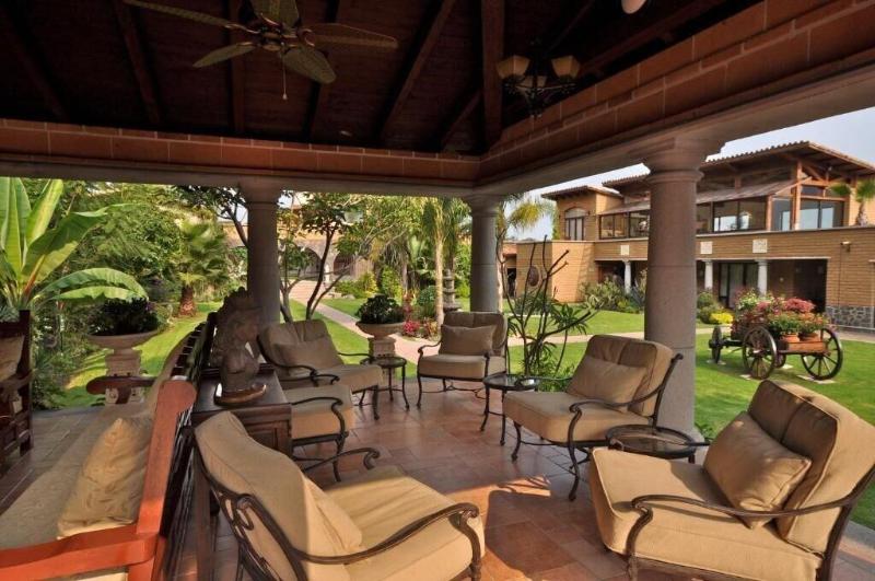 La Buena Vibra Retreat And Spa Hotel image
