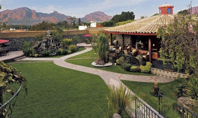 La Buena Vibra Retreat And Spa Hotel image