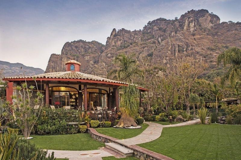 La Buena Vibra Retreat And Spa Hotel image