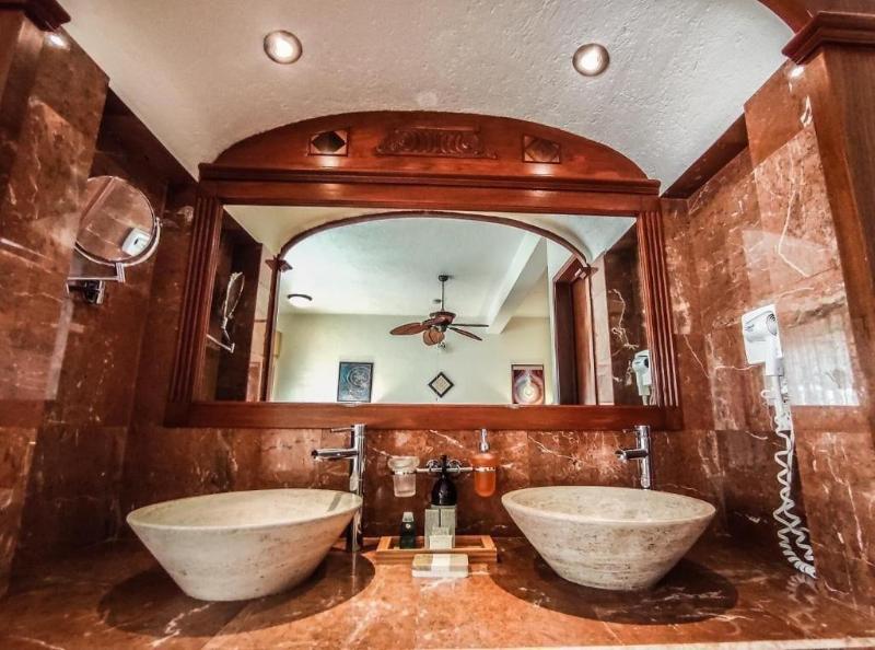 La Buena Vibra Retreat And Spa Hotel image