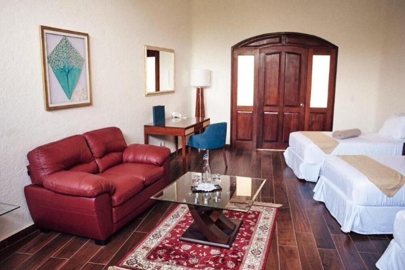 La Buena Vibra Retreat And Spa Hotel image