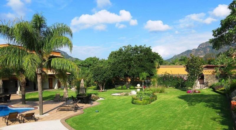 La Buena Vibra Retreat And Spa Hotel image