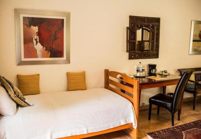 La Buena Vibra Retreat And Spa Hotel image