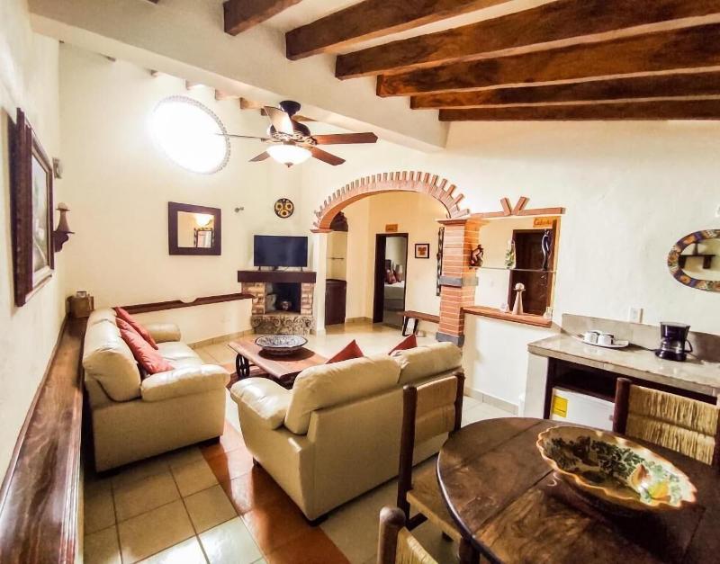 La Buena Vibra Retreat And Spa Hotel image